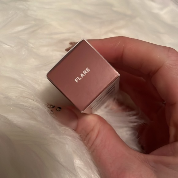 Brand new milk makeup highlighter in the shade flare - Picture 6 of 6